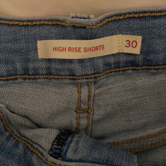 LEVI HIGH RISE DENIM SHORTS - Picture 4 of 4